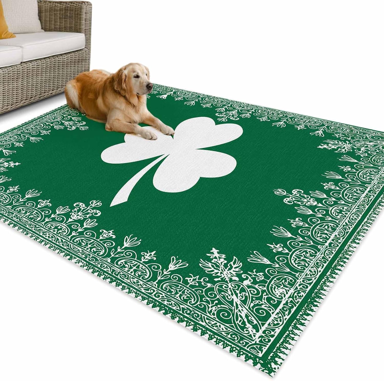 Outdoor Rug 4x6ft Retro St. Patrick's Day Celtic Knots Shamrock Leaves Patio Area Rugs Waterproof Easy Cleaning Non Shedding Thick Mats Green Carpet for Indoor Outdoor Porch Deck Backyard Balcony