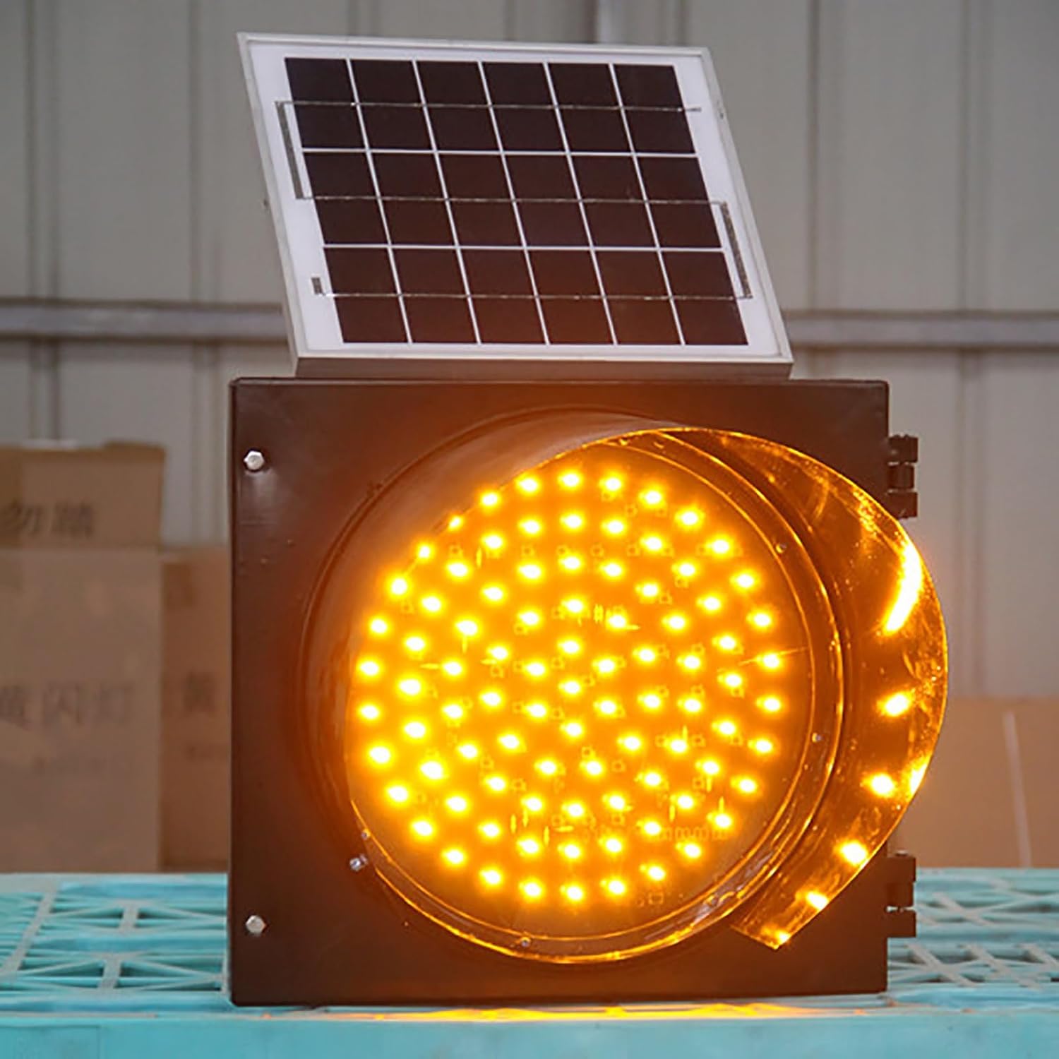 Yellow Solar Traffic Signal Light, 12in IP65 Waterproof Warning Lamp for Road Safety, Emergency Flashing Sign for Intersections, Curves, Bridges - Durable & Bright