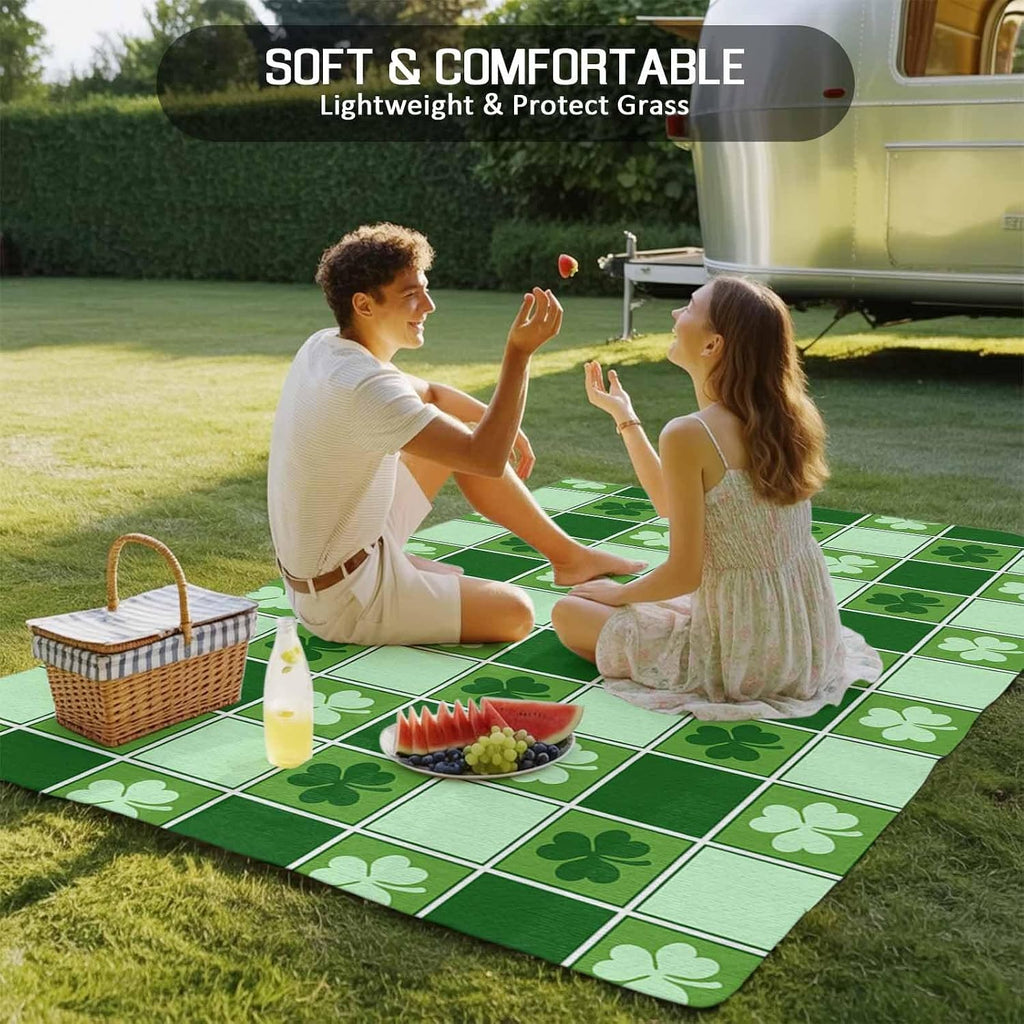 Outdoor Rug 4x6ft St. Patrick's Day Geometric Plaid Shamrocks Leaf Patio Area Rugs Waterproof Easy Cleaning Non Shedding Thick Mats Green Carpet for Indoor Outdoor Porch Deck Backyard Balcony
