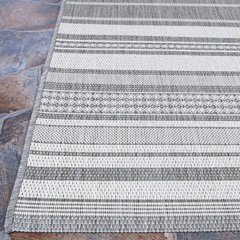 Couristan Recife Indoor Outdoor Rug - Gazebo Stripe 7'6' Round in Champagne and Grey, Low Pile, Hose Washable, Pet- Kid Friendly Home Decor for Living Room, Patio Furniture Set, Kitchen