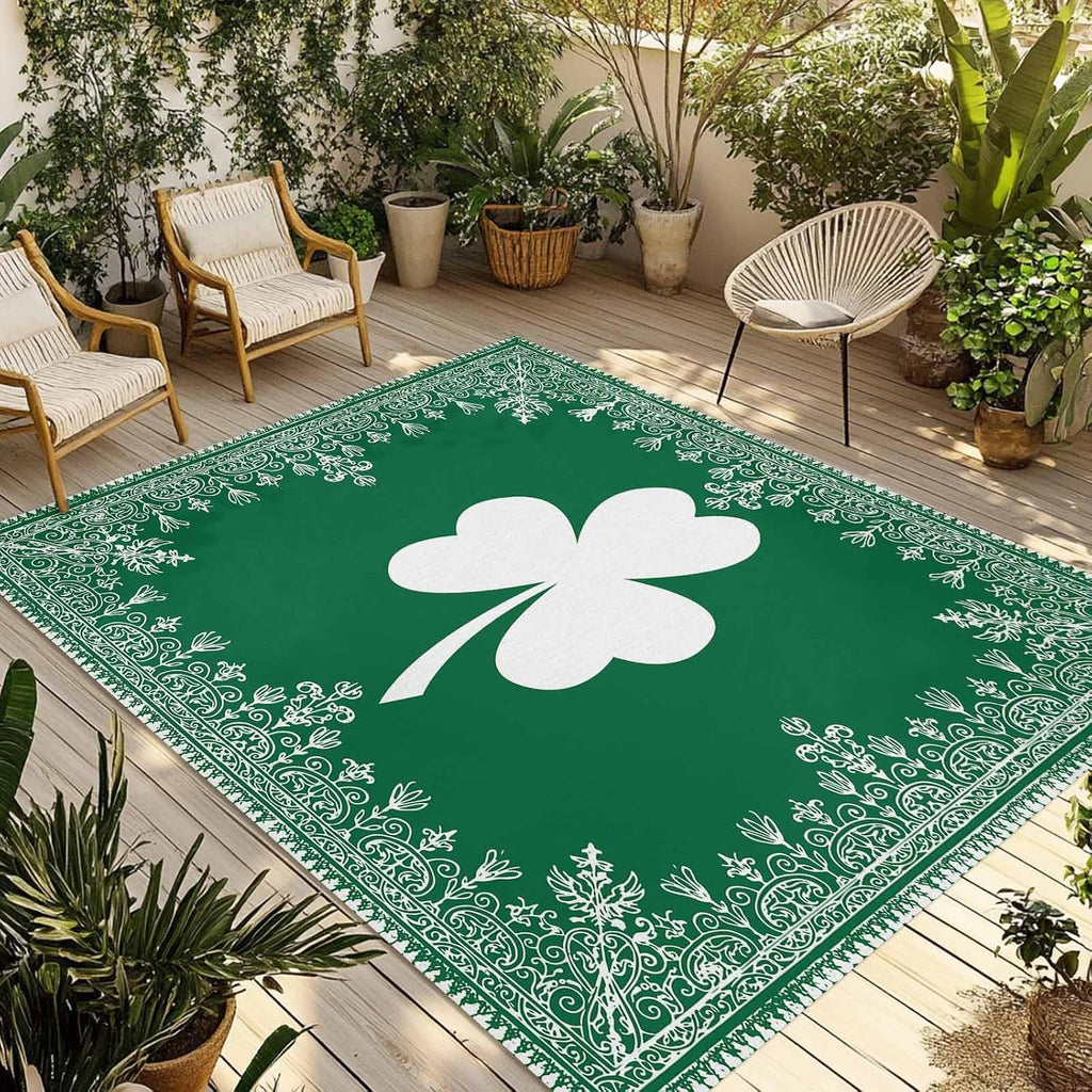 Outdoor Rug 4x6ft Retro St. Patrick's Day Celtic Knots Shamrock Leaves Patio Area Rugs Waterproof Easy Cleaning Non Shedding Thick Mats Green Carpet for Indoor Outdoor Porch Deck Backyard Balcony