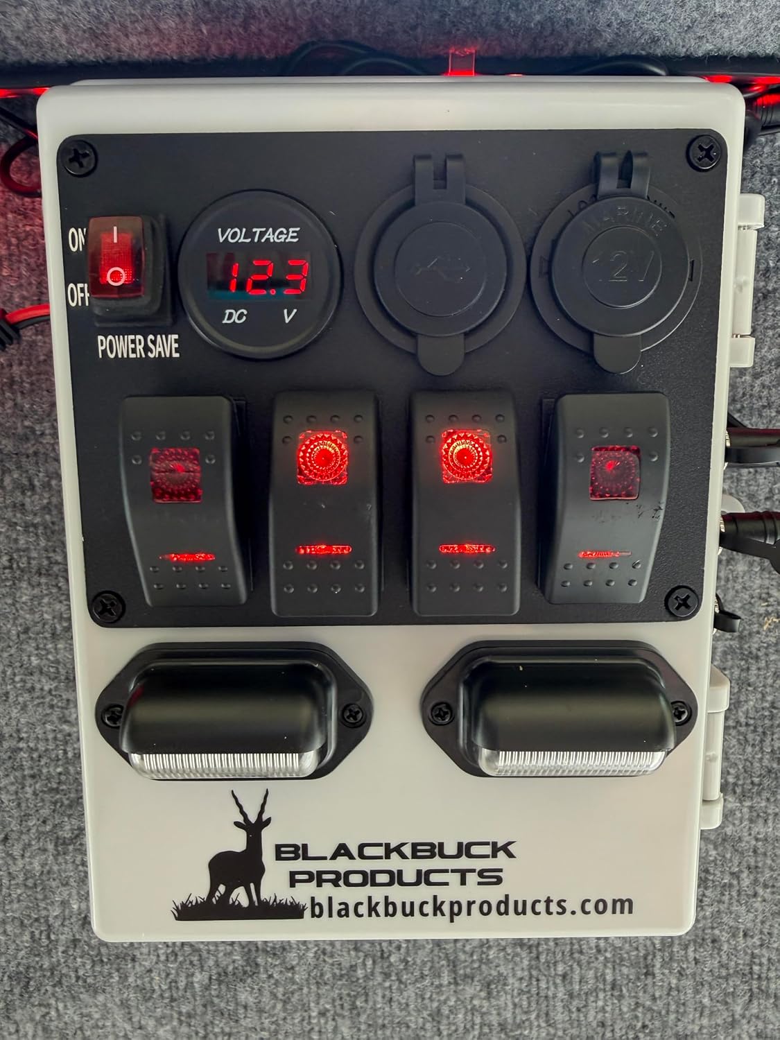 Blackbuck Deer Blind Power Bank Charger with Solar Panel – 12V Hunting Blind Battery Pack, USB/USB-C/DC Charging Station, LED Lights, Weather-Resistant Deer Stand Accessory