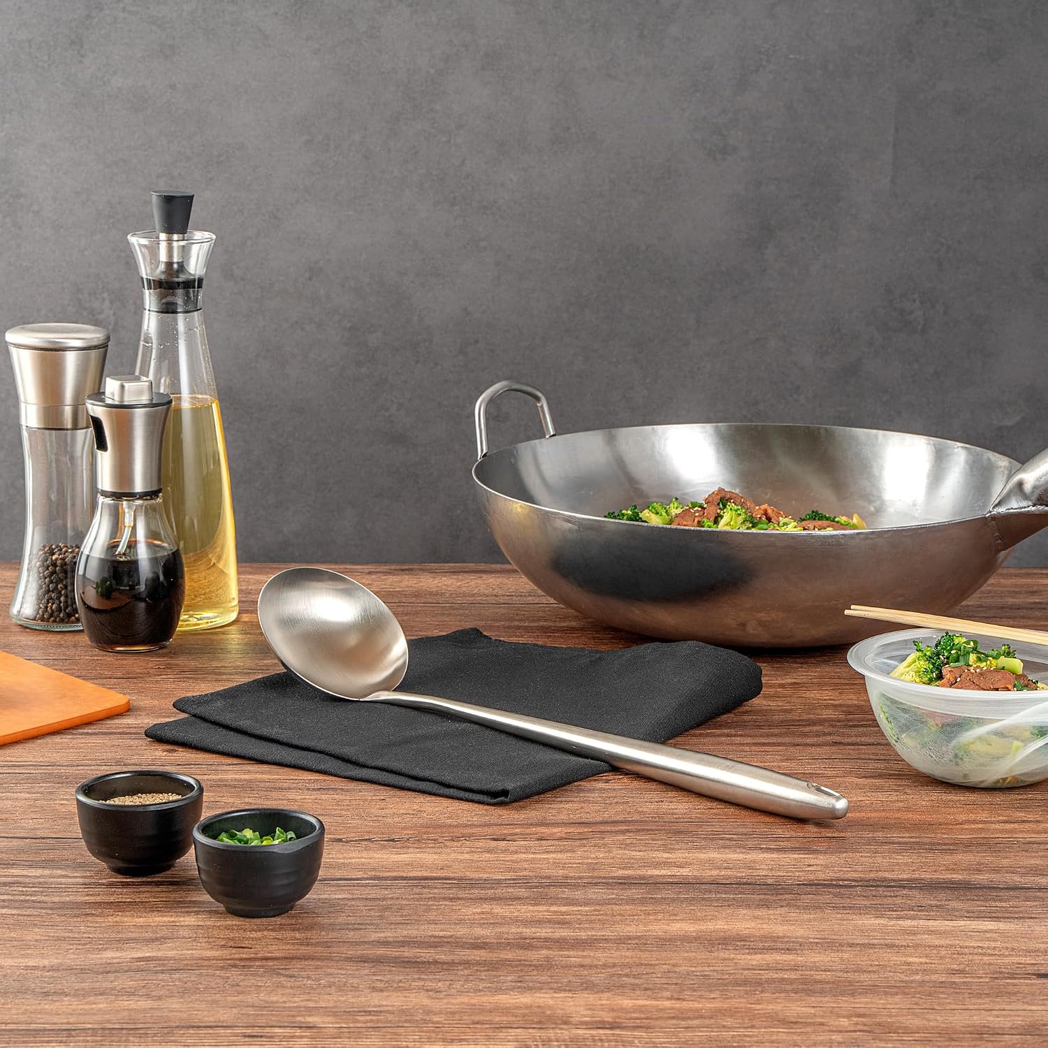 Restaurantware Stainless Steel Wok Ladle 10 Count 17 Inch Long Handle Cooking Utensil, Heat-Resistant, Dishwasher-Friendly Wok Accessory, Silver Kitchen Tool for Sauces and Soups