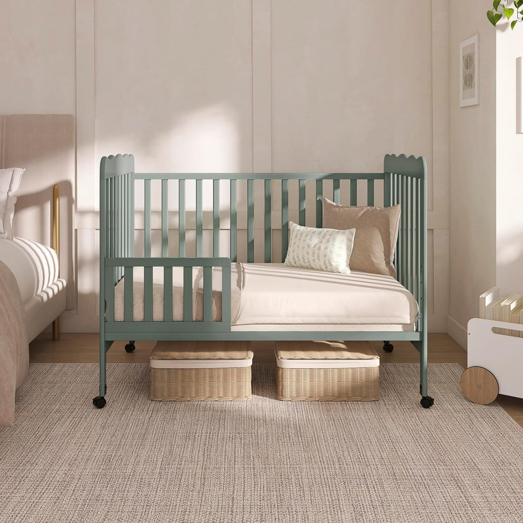 Dream On Me Carson Classic 3-in-1 Convertible Full-Size Baby Crib in Meadow Green, GreenGuard Gold & BSA, 4 Mattress Heights, Converts to Day & Toddler Bed, Locking Wheels, Classic Nursery Design