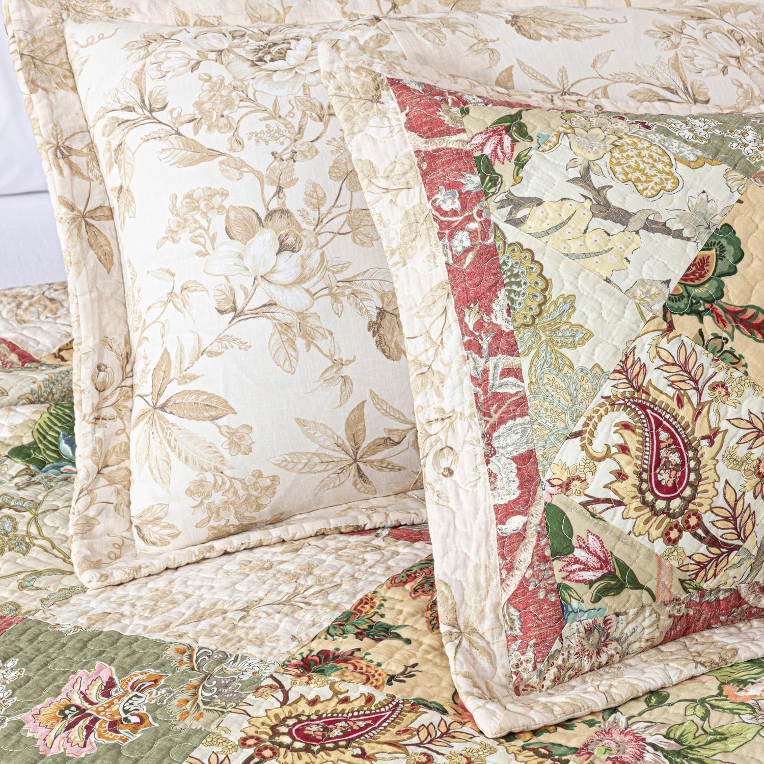 Chezmoi Collection Lunaria 3-Piece Washed Patchwork Cotton Quilt Set - Soft Lightweight Breathable Reversible Floral Quilted Bedspread for All Seasons. King Size