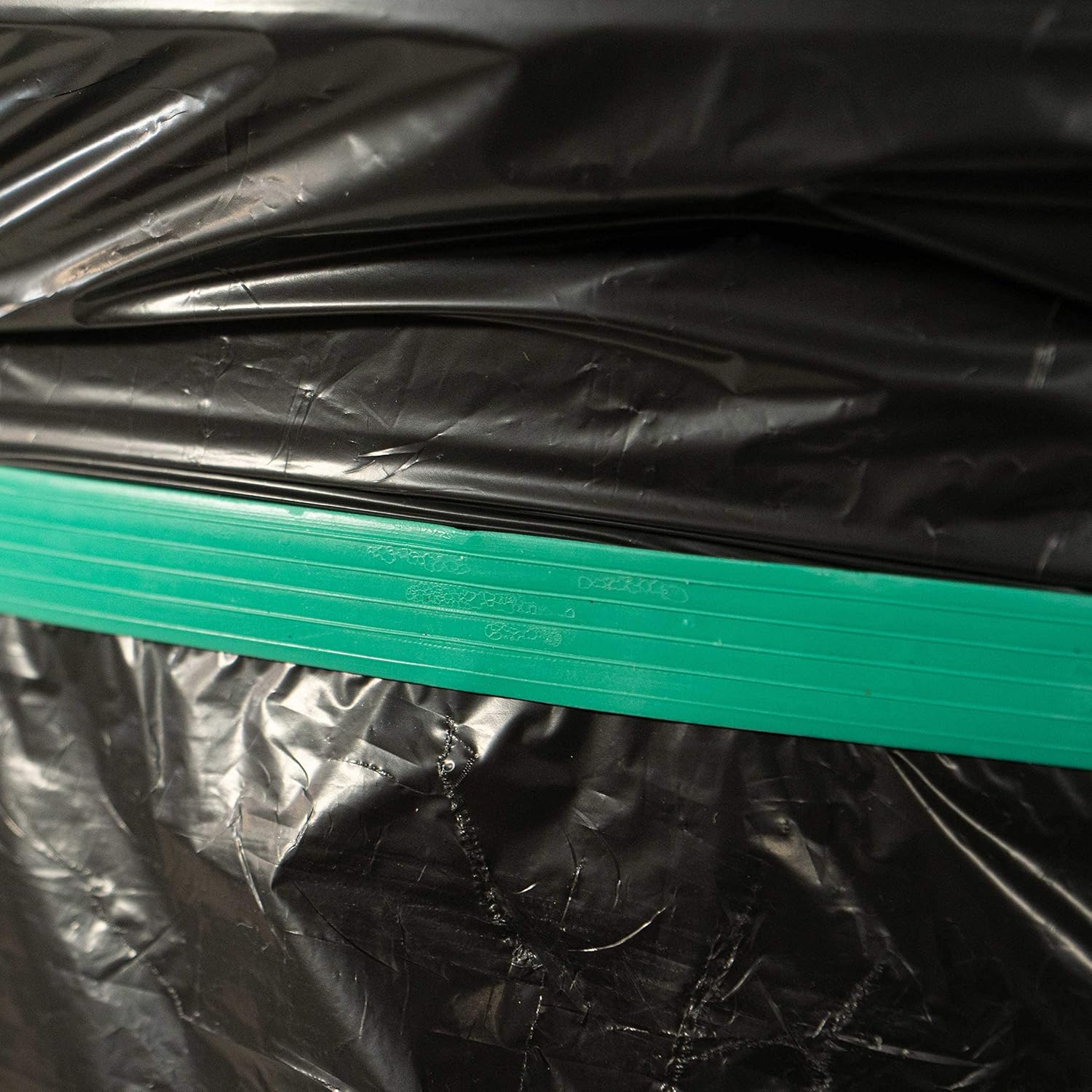US Cargo Control 80 Inch X 72 Inch Mega Mover Moving Blankets And 30 Inch (60 Inch Fully Stretched) Moving Bands - Durable Protection During A Move Or While In Storage – 4 Blankets, 12 Rubber Bands