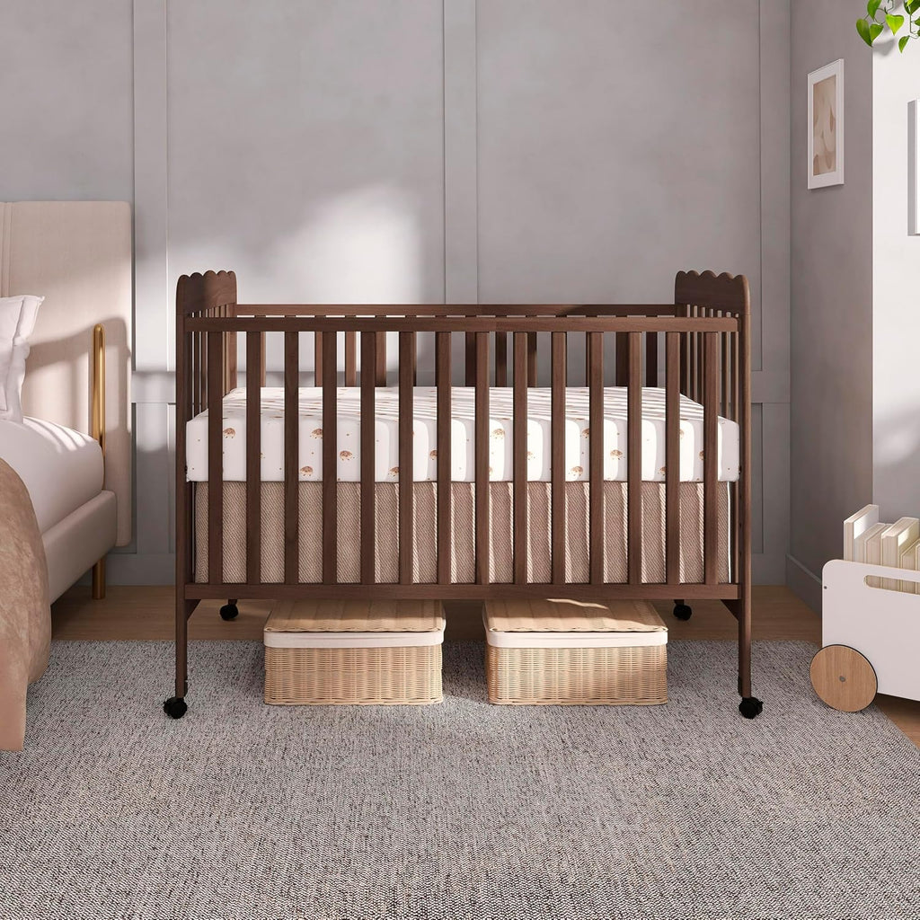 Dream On Me Carson Classic 3-in-1 Convertible Full-Size Baby Crib in Smokey Oak, GreenGuard Gold & BSA, 4 Mattress Heights, Converts to Day & Toddler Bed, Locking Wheels, Classic Nursery Design