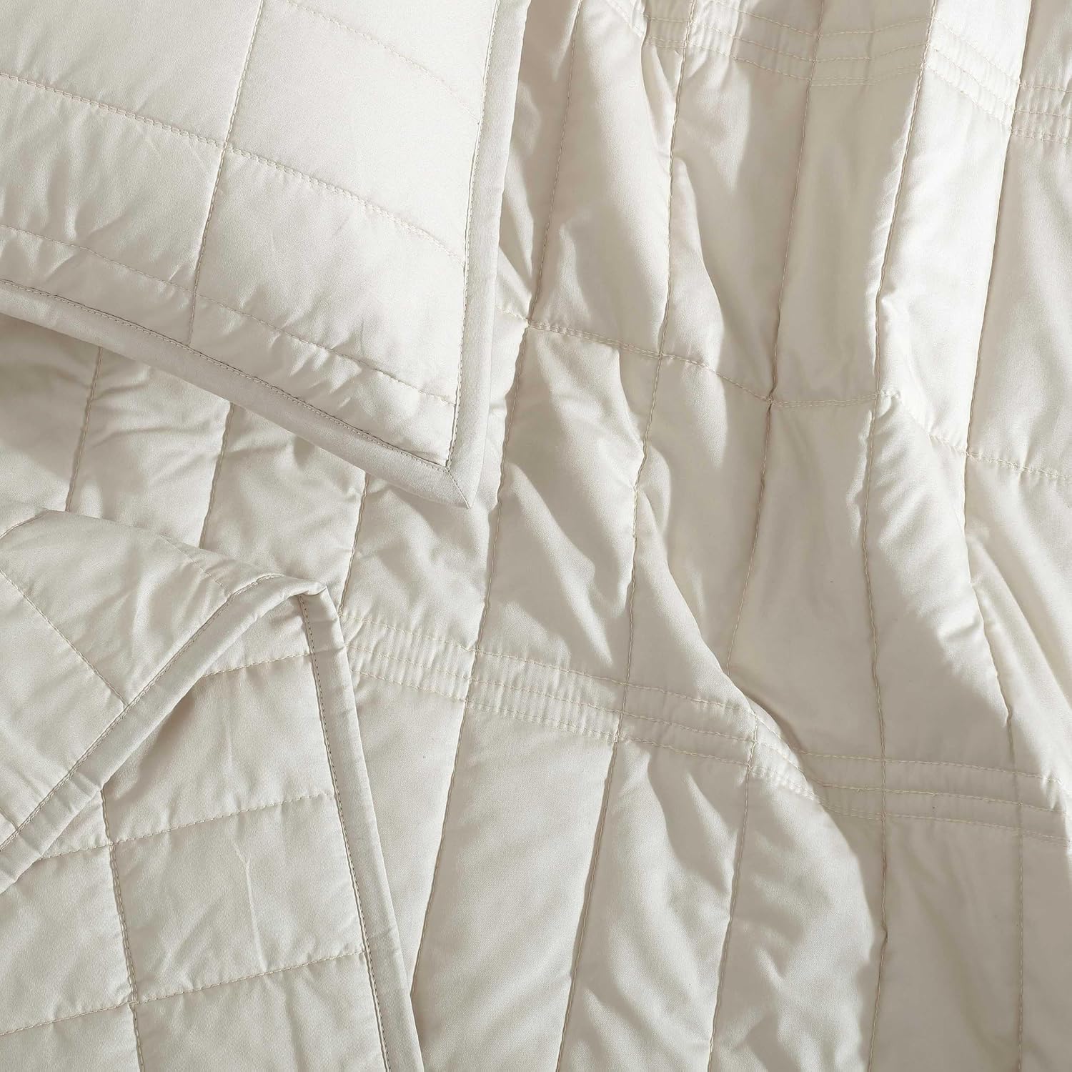 Calvin Klein - Twin Quilt Set, Cotton Percale Weave Bedding with Matching Sham, Crisp & Cool, Dorm Essentials, Oeko-Tex Certified (Washed Percale Light Beige)